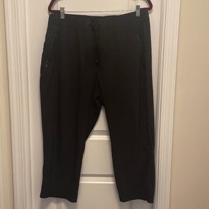 Eddie Bauer Departure Pull-on Crop Pants